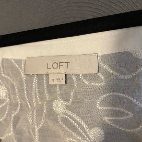 LOFT Ann Taylor Sheer Embroidered White Tank Top Peplum Waist Medium - Picture 2 of 6